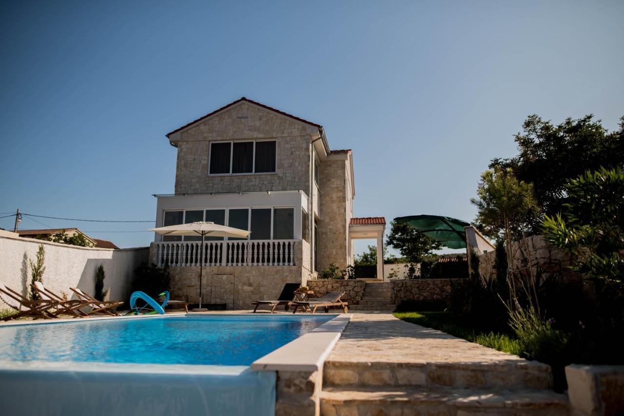 La Familia, Zadar, Vinjeracヴィラ エクステリア 写真